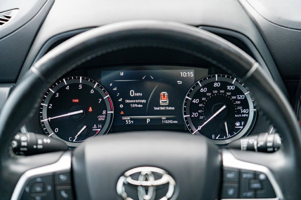 Used 2021 Toyota Highlander XSE AWD/4WD image 22