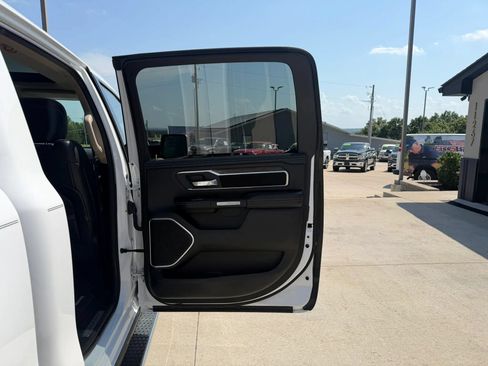 Used 2020 RAM 1500 Laramie AWD/4WD image 43
