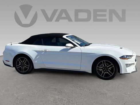Used 2023 Ford Mustang Premium image 5