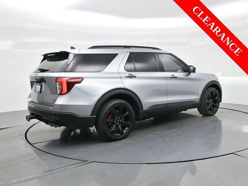 Used 2023 Ford Explorer ST w/ Equipment Group 401A image 7