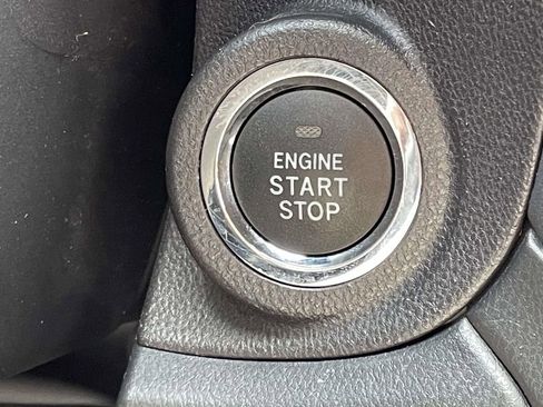 Used 2023 Subaru Outback Premium image 29