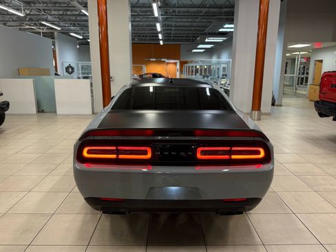 Used 2020 Dodge Challenger SRT Hellcat Redeye image 7