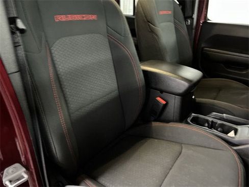 Used 2022 Jeep Wrangler Unlimited Rubicon w/ Cold Weather Group image 28
