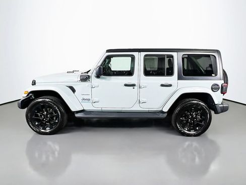 Used 2023 Jeep Wrangler Unlimited Sahara w/ Cold Weather Group AWD/4WD image 4