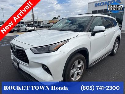Used 2022 Toyota Highlander LE