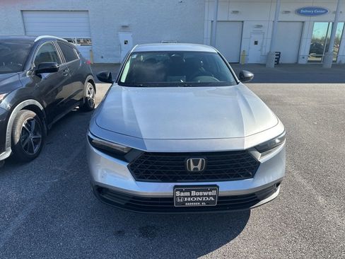 Used 2025 Honda Accord LX image 4