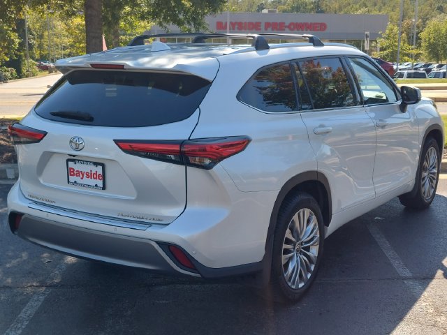 Certified 2020 Toyota Highlander Platinum AWD/4WD image 29