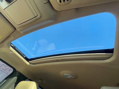 Used 2014 Ford F150 Lariat w/ Lariat Chrome Package image 31