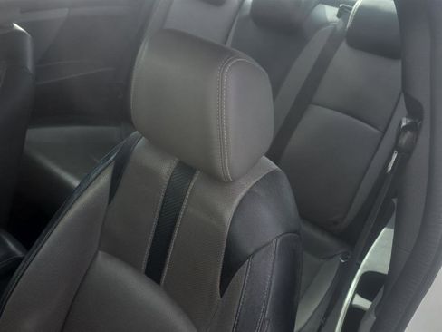 Used 2017 Honda Civic Touring image 16