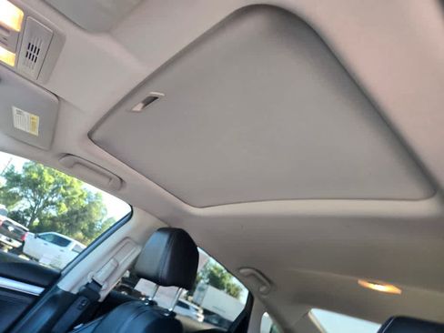 Used 2017 Honda Civic Touring image 13