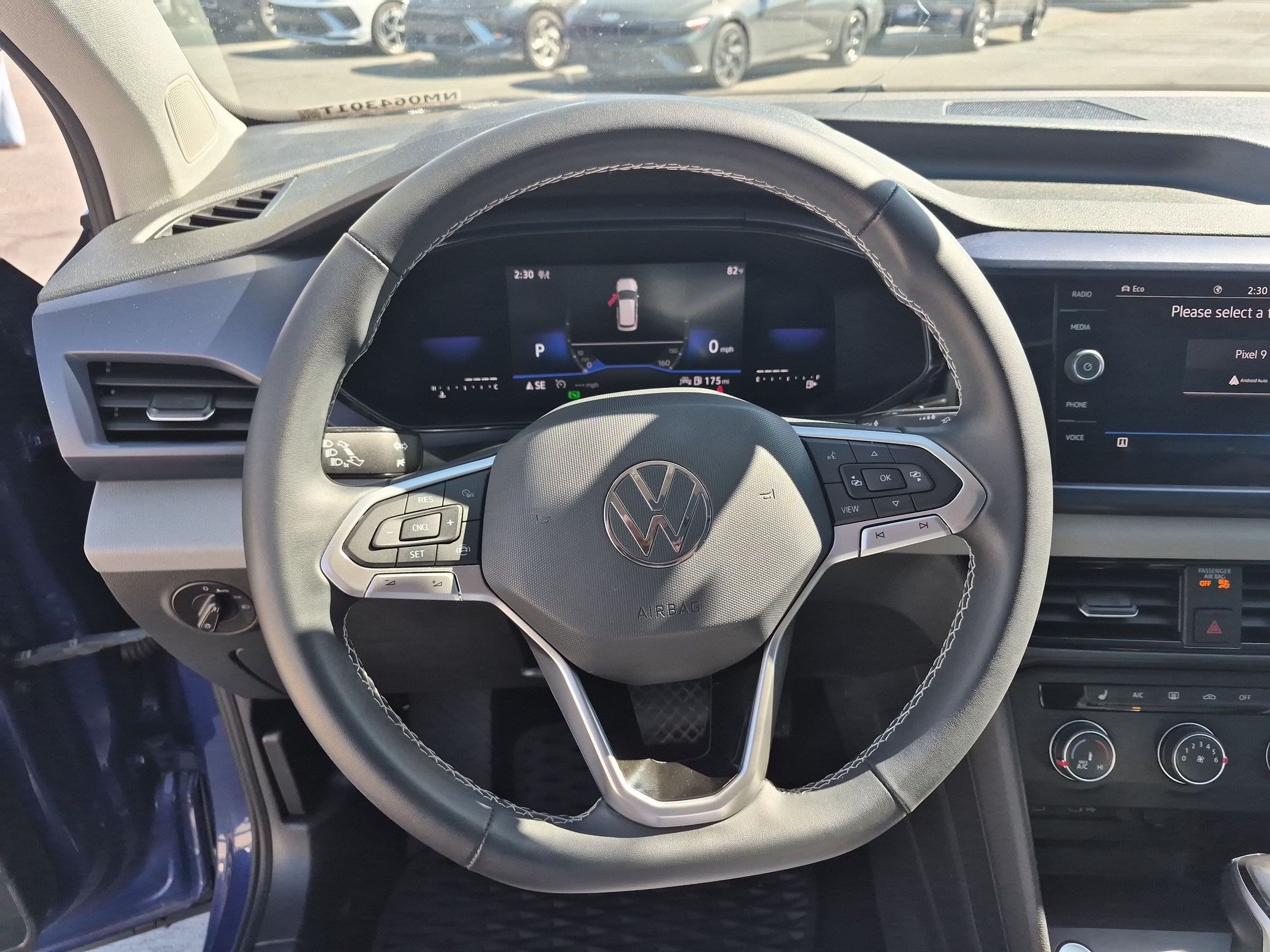 Used 2022 Volkswagen Taos SE FWD image 18