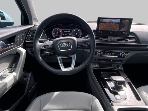 Used 2023 Audi Q5 2.0T Premium Plus w/ Premium Plus Package AWD/4WD image 5