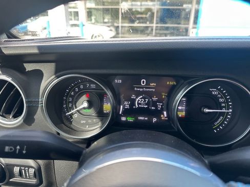 Used 2021 Jeep Wrangler Unlimited Rubicon 4xe w/ Cold Weather Group AWD/4WD image 6