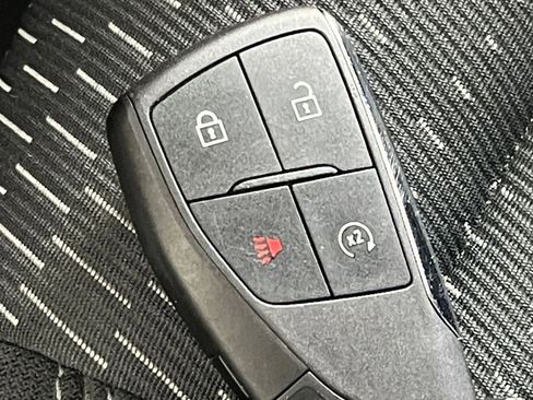 Used 2025 Chevrolet Equinox LT image 25