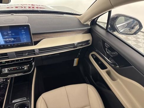 New 2025 Lincoln Corsair Grand Touring w/ Equipment Group 301A image 12