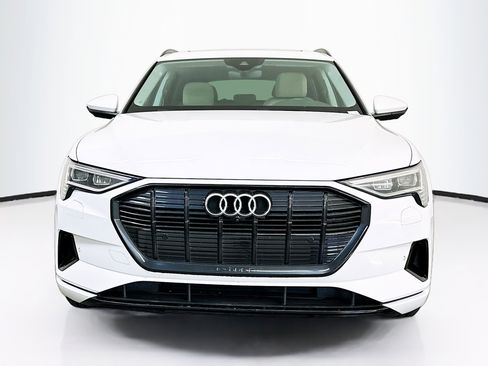 Used 2021 Audi e-tron Premium w/ Convenience Plus Package AWD/4WD image 2