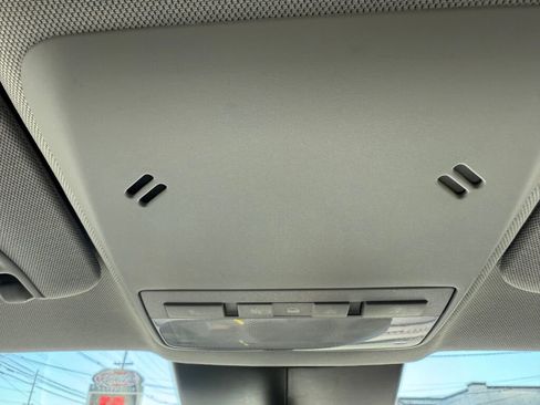 Used 2018 Chevrolet Trax LT w/ LT Convenience Package image 22