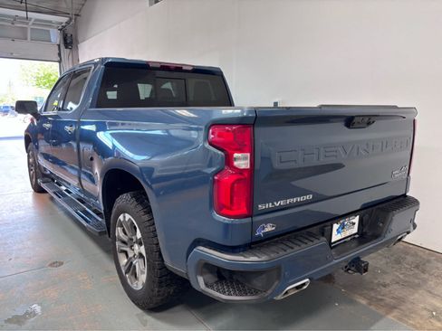Used 2024 Chevrolet Silverado 1500 High Country w/ Z71 Off-Road Package AWD/4WD image 3