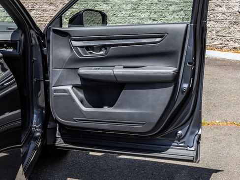 Used 2023 Honda CR-V Sport image 14