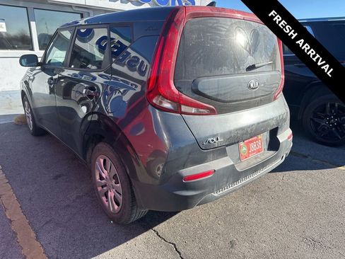 Used 2021 Kia Soul LX image 3
