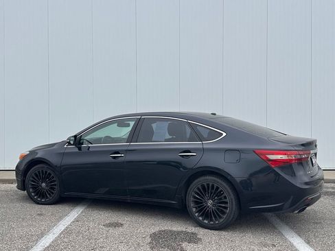 Used 2016 Toyota Avalon Touring FWD image 3