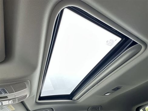 Used 2025 MAZDA CX-5 AWD 2.5 S w/ Preferred Package image 17