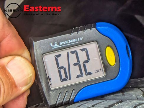 Used 2023 Nissan Rogue S image 60