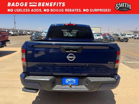 Used 2022 Nissan Frontier SV w/ Technology Package RWD image 16