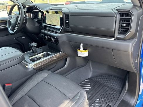 New 2025 Chevrolet Silverado 1500 LT Trail Boss w/ Convenience Package II image 28