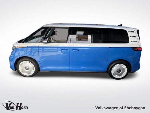 New 2025 Volkswagen ID. Buzz 1st Edition image 16