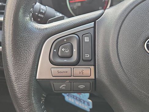 Used 2018 Subaru Forester 2.5i Premium w/ Popular Package #2A AWD/4WD image 10