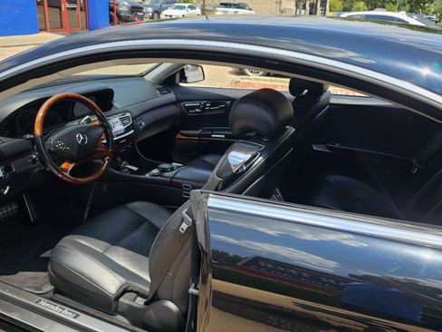 Used 2012 Mercedes-Benz CL 550 4MATIC w/ Sport Pkg image 21