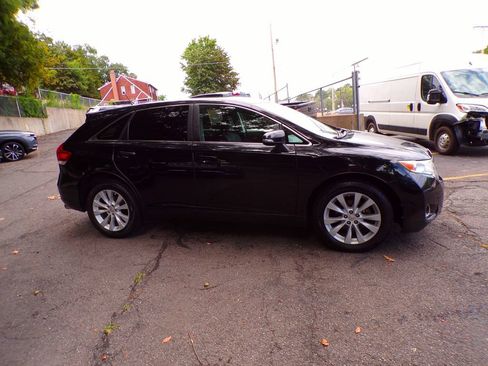Used 2015 Toyota Venza LE AWD/4WD image 4