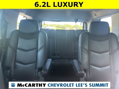 Used 2019 Cadillac Escalade Luxury image 18