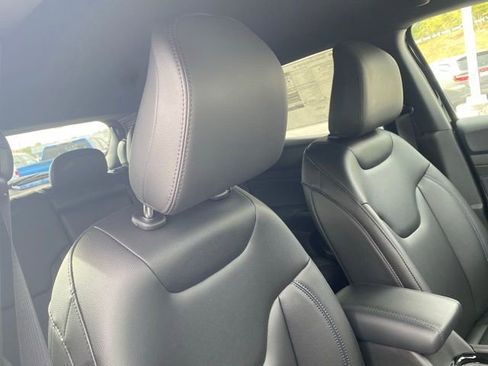 New 2026 Jeep Compass Limited image 28