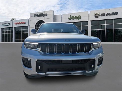 New 2025 Jeep Grand Cherokee Overland w/ Trailer Tow Package image 9