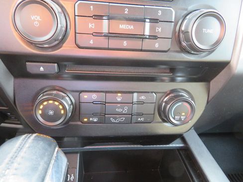 Used 2018 Ford F150 XLT w/ Equipment Group 301A Mid image 29