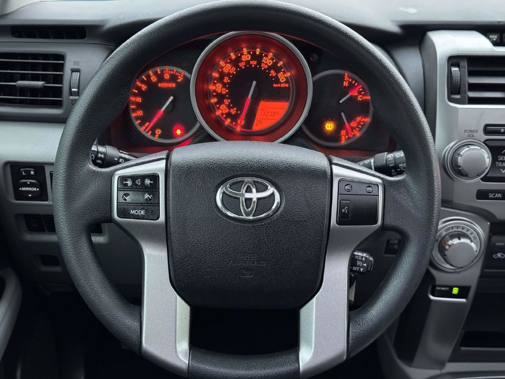 Used 2011 Toyota 4Runner SR5 w/ Convenience Pkg AWD/4WD image 9
