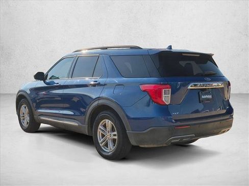 Certified 2020 Ford Explorer XLT w/ Equipment Group 202A RWD image 7