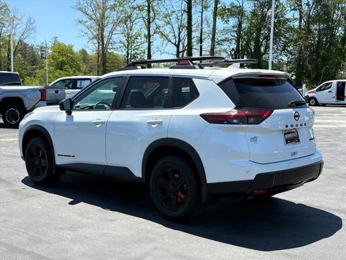 Used 2025 Nissan Rogue SV w/ Rock Creek Premium Package AWD/4WD image 27