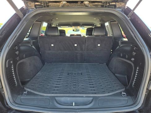 Used 2020 Jeep Grand Cherokee Altitude AWD/4WD image 32