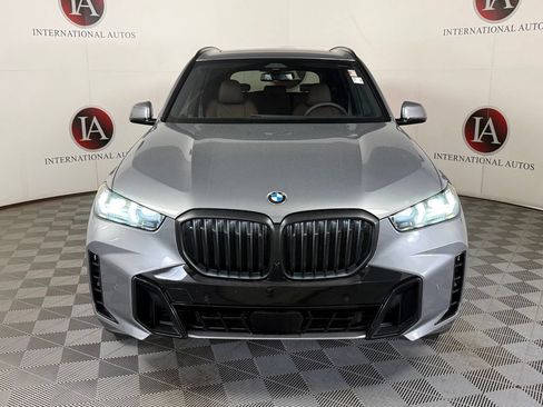 New 2026 BMW X5 xDrive40i w/ M Sport Package AWD/4WD image 2