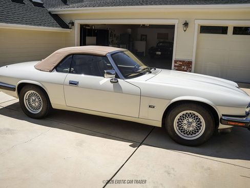 Used 1993 Jaguar XJS 4.0 Convertible RWD image 17