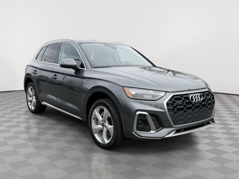 Used 2023 Audi Q5 2.0T Premium Plus w/ Premium Plus Package image 3