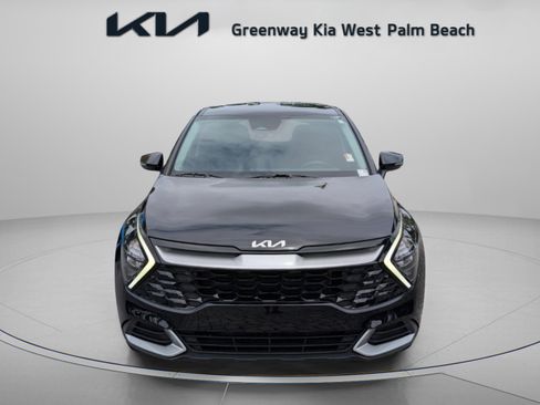 Used 2023 Kia Sportage EX image 2