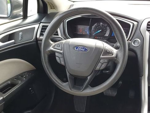 Used 2017 Ford Fusion S FWD image 23