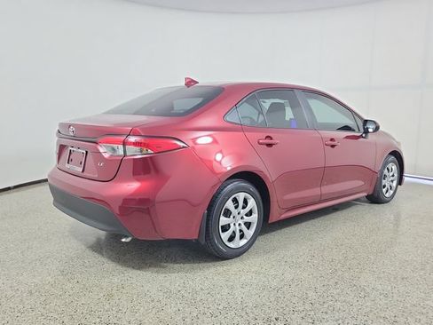 Used 2024 Toyota Corolla LE FWD image 5