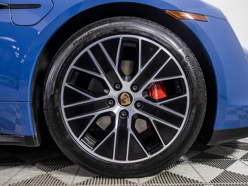 Used 2021 Porsche Taycan 4S w/ Premium Package image 35