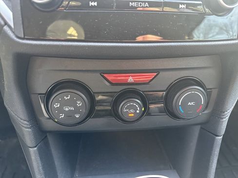 Used 2019 Subaru Crosstrek 2.0i Premium image 11