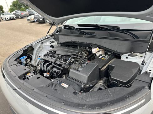 Used 2025 Hyundai Kona SEL AWD/4WD image 37